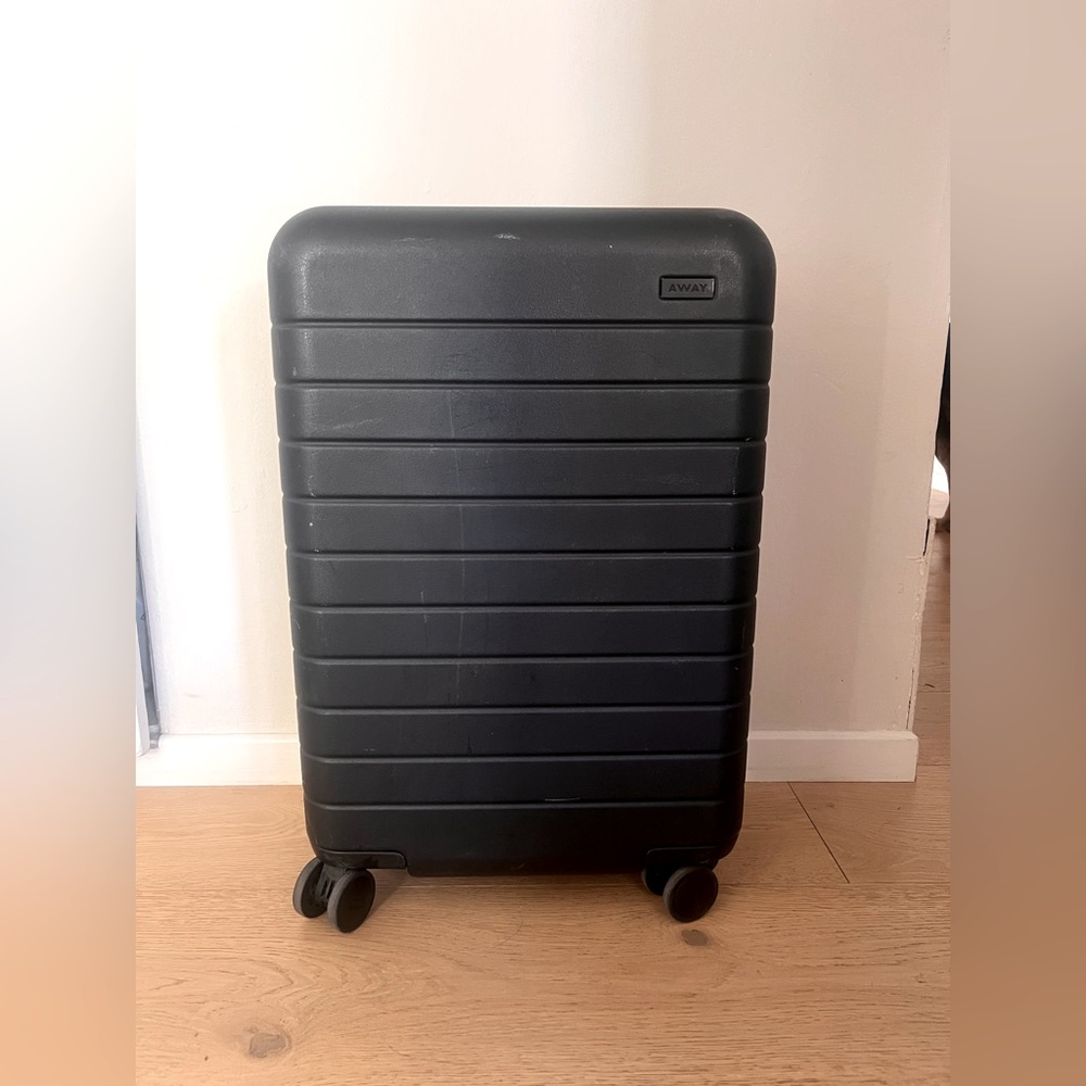 Away Bigger Carry On in Black
